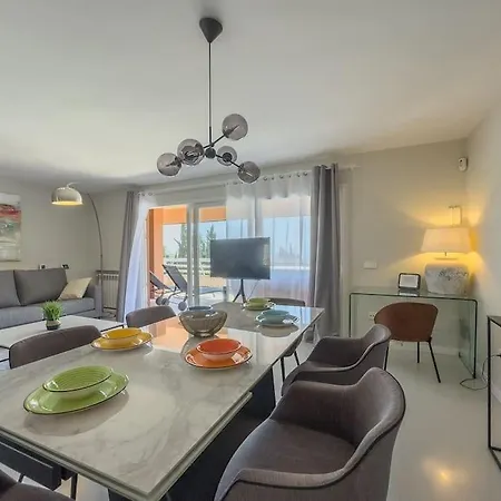 Apartment Parque 16c Magnificent 4 Bedroom Apartm