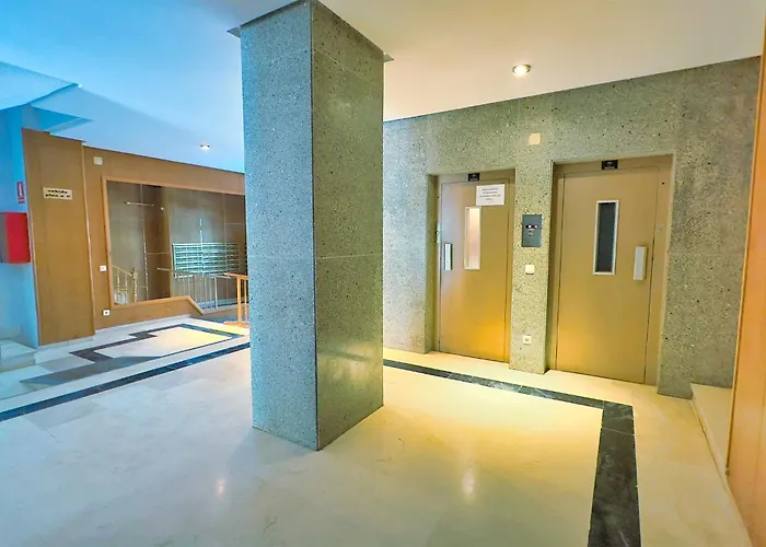 Parque 1-6c Magnificent 4 Bedrooms With Parking Appartamento